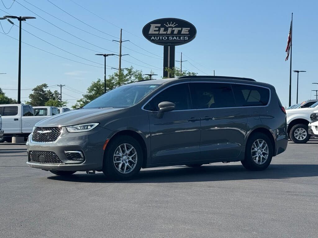 2022 CHRYSLER Pacifica