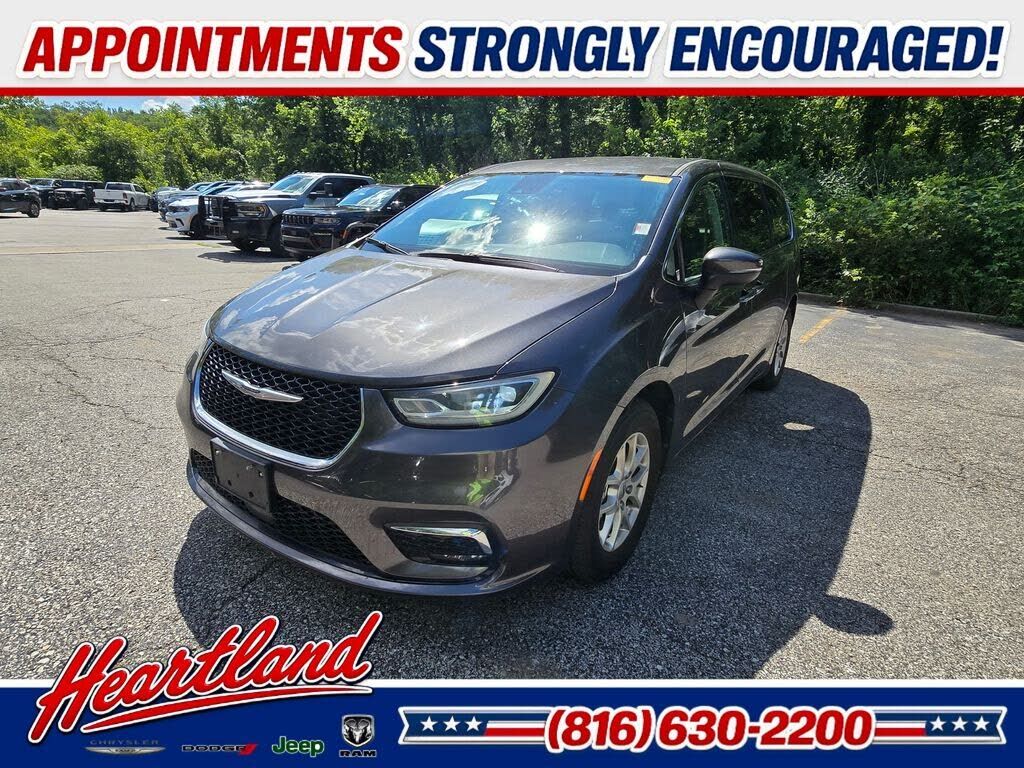 2023 CHRYSLER Pacifica