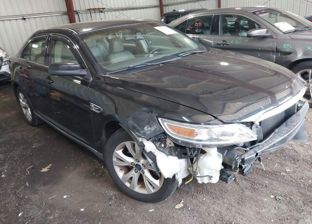 2011 FORD Taurus