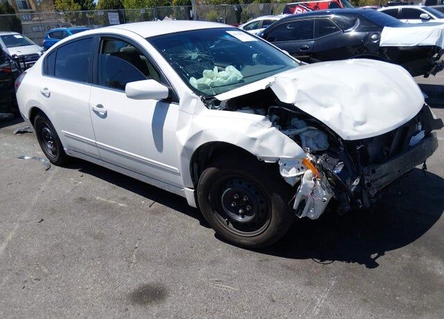 2012 NISSAN Altima