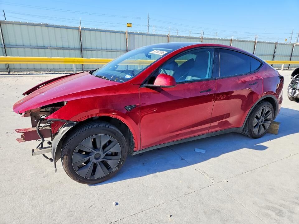 2024 TESLA Model Y