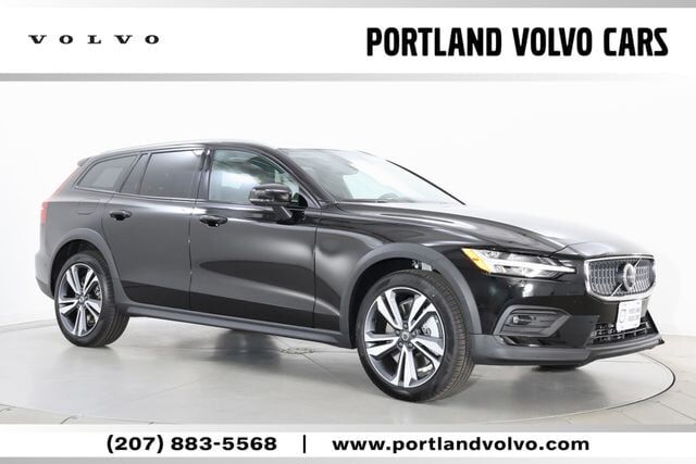 2026 VOLVO V60CC
