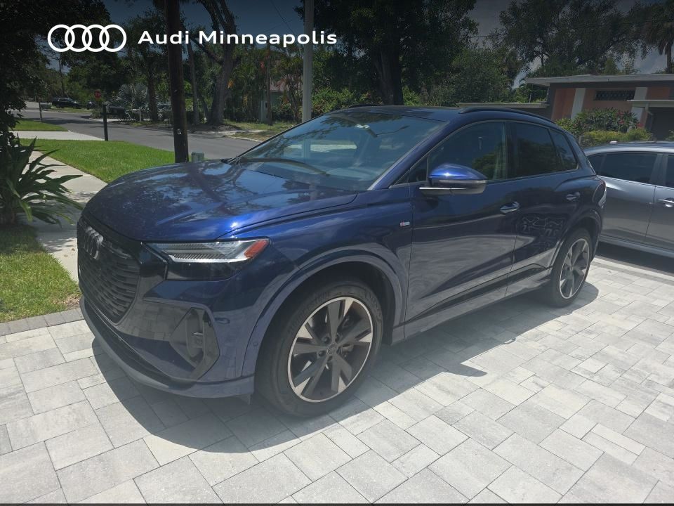2023 AUDI Q4