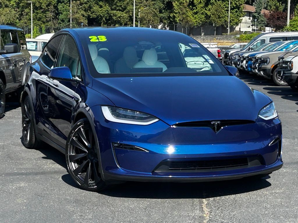 2023 TESLA Model X
