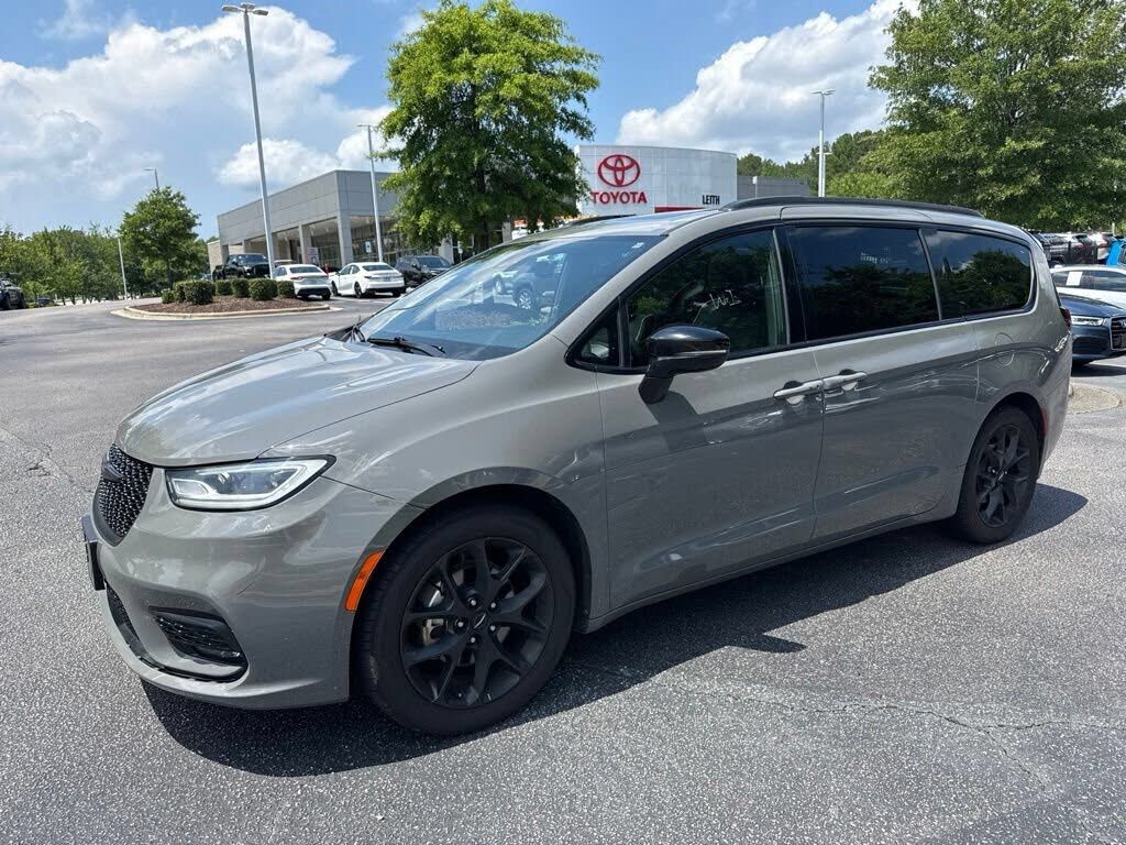 2025 CHRYSLER Pacifica
