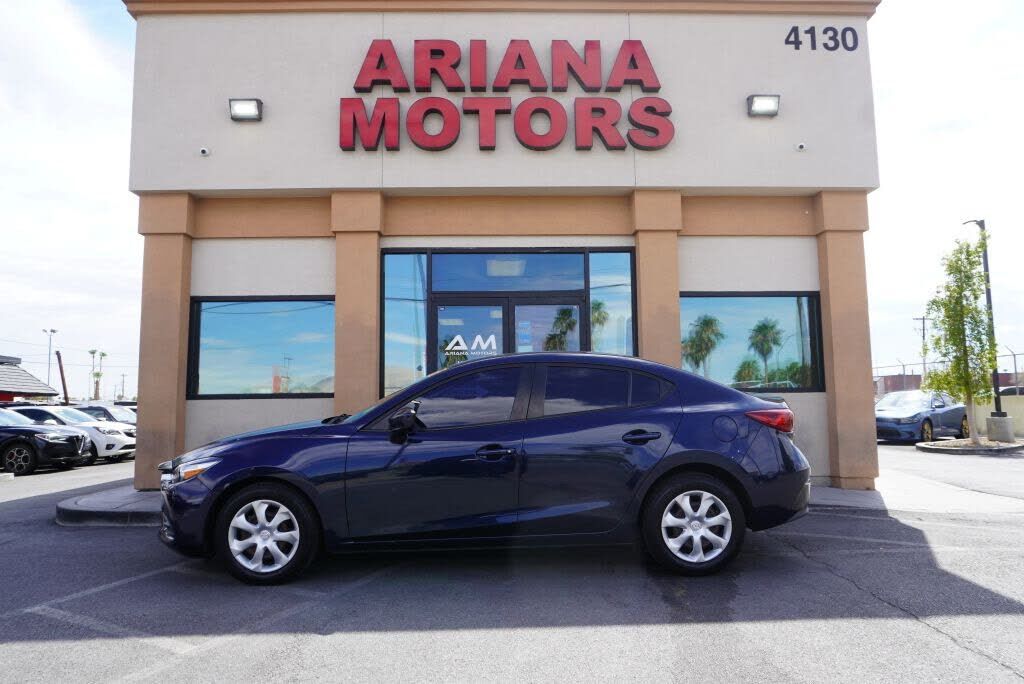 2017 MAZDA Mazda3