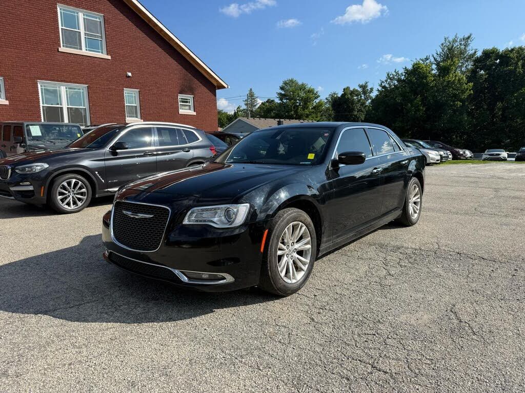 2016 CHRYSLER 300