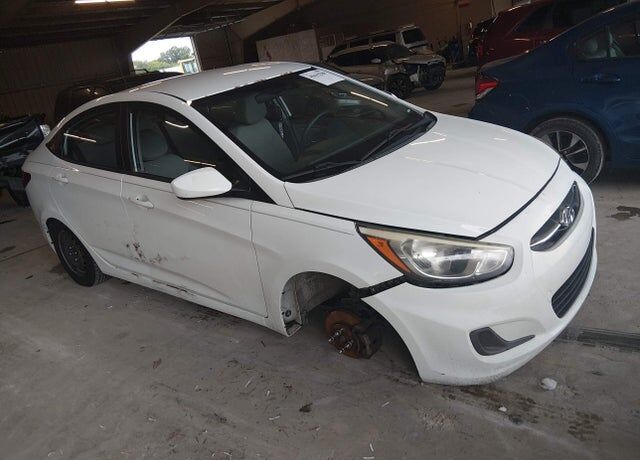 2015 HYUNDAI Accent
