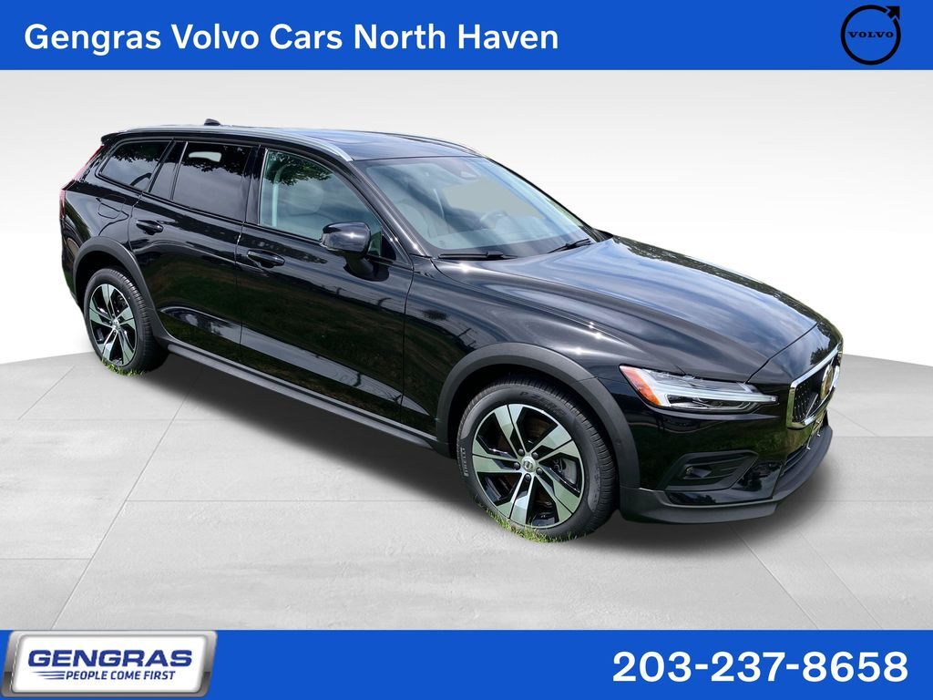 2026 VOLVO V60CC