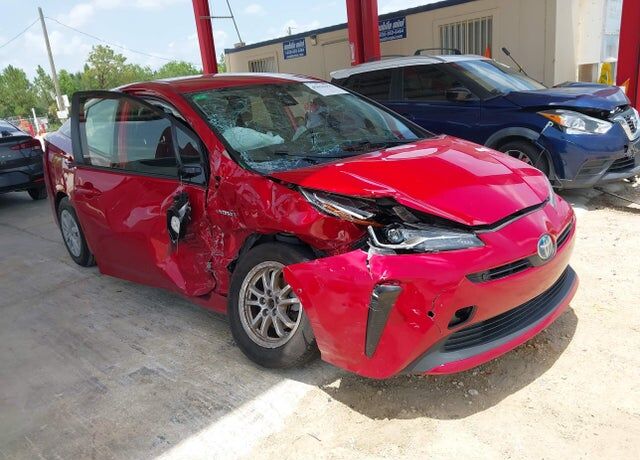 2019 TOYOTA PRIUS