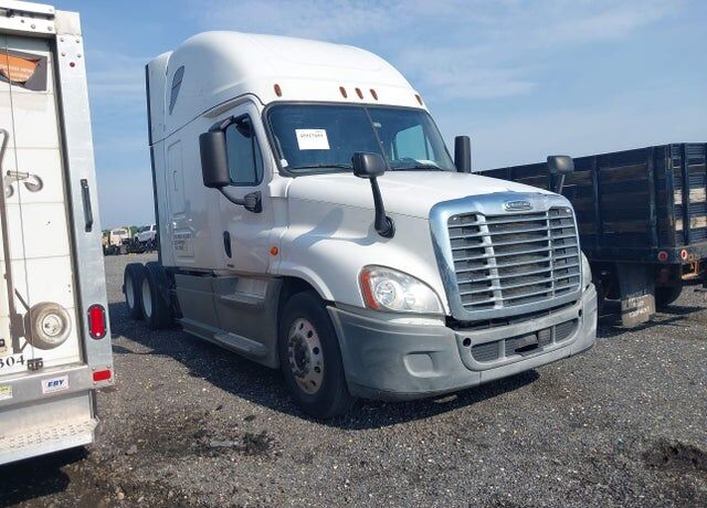 2019 FREIGHTLINER Cascadia