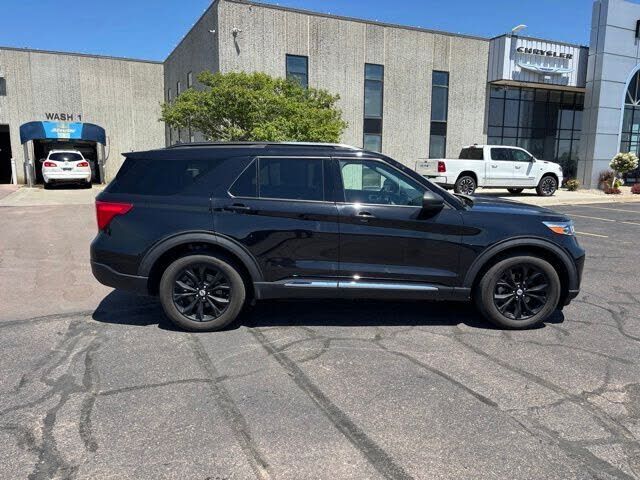 2021 FORD Explorer