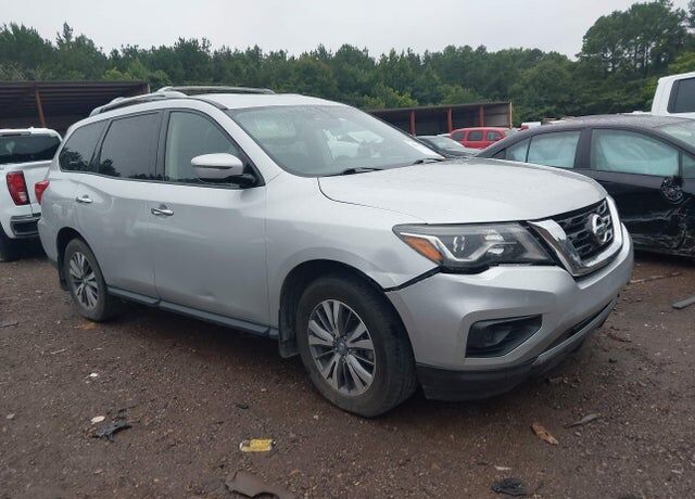 2020 NISSAN Pathfinder