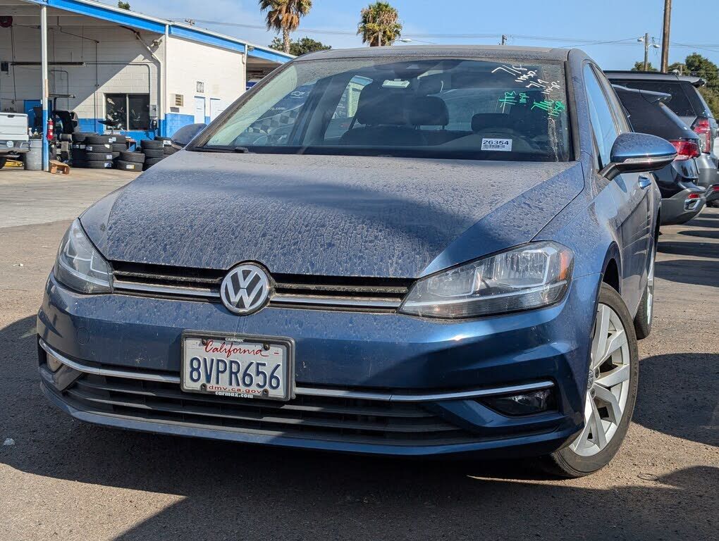 2019 VOLKSWAGEN Golf