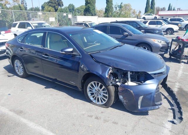 2018 TOYOTA Avalon