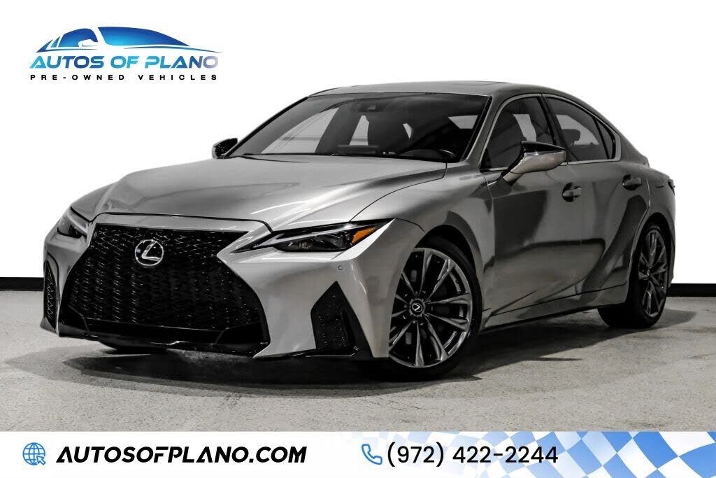 2022 LEXUS IS