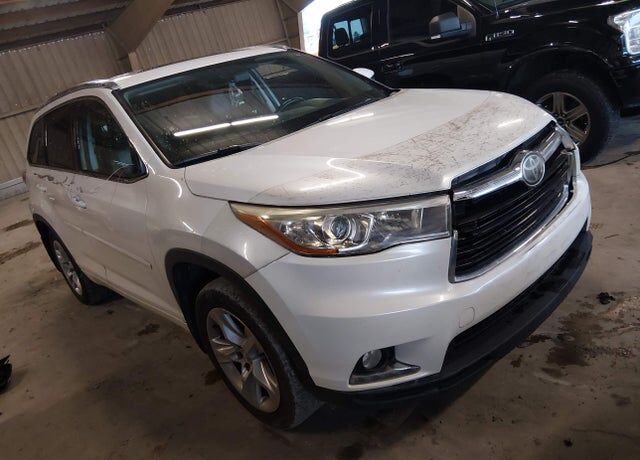 2015 TOYOTA Highlander
