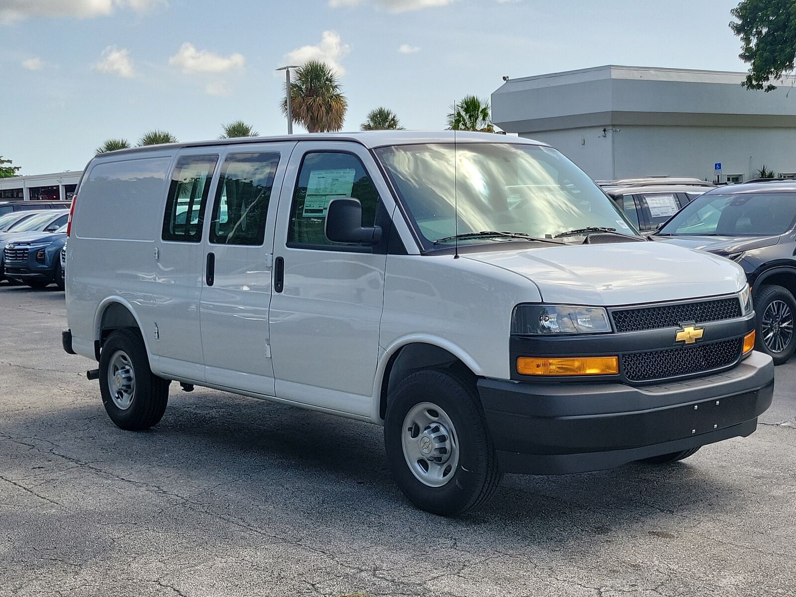 2026 CHEVROLET Express