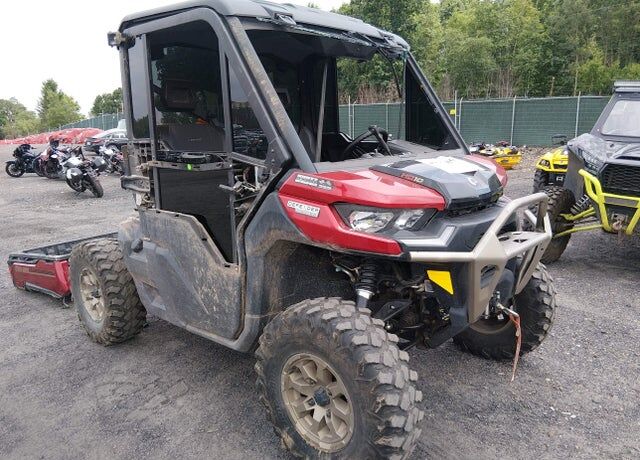 2024 CAN-AM Defender/Traxter