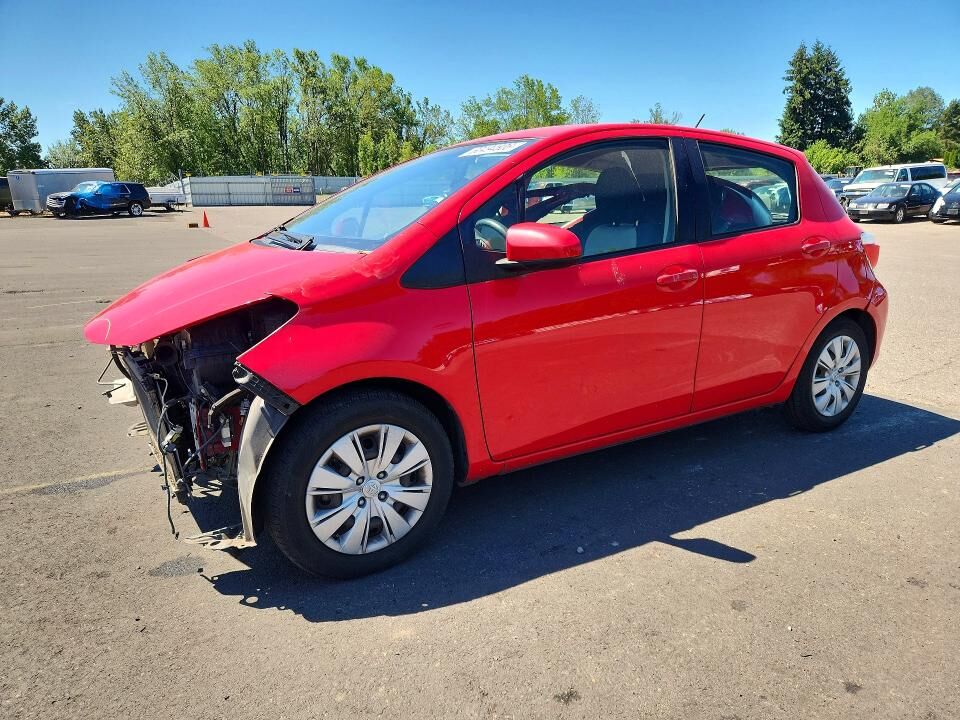2013 TOYOTA Yaris