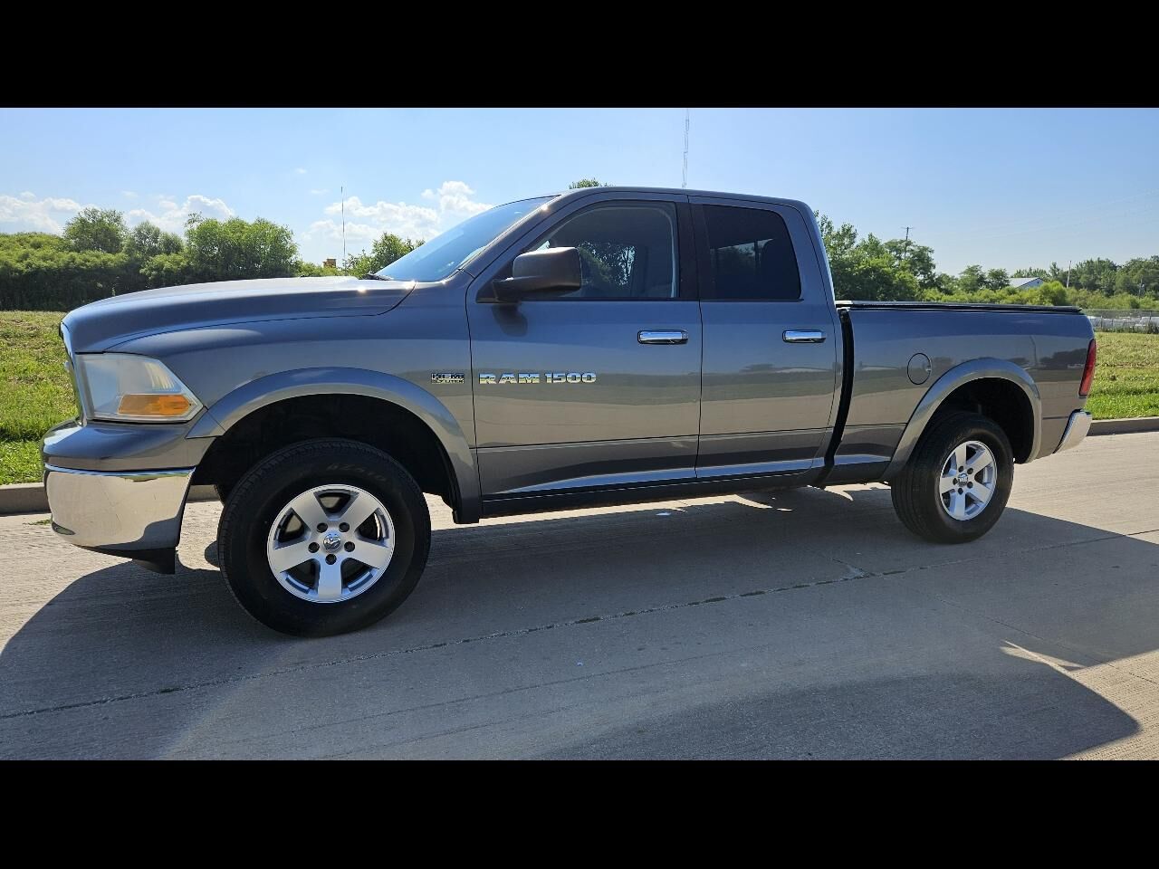 2011 DODGE Ram
