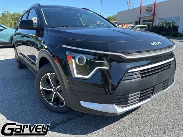 2025 KIA Niro