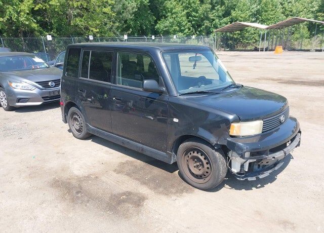 2004 TOYOTA SCION