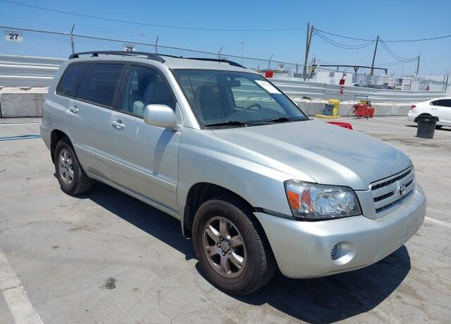 2005 TOYOTA Highlander