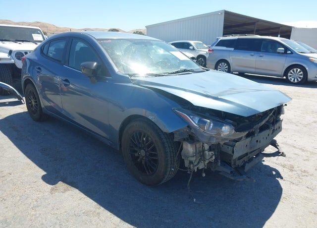 2015 MAZDA Mazda3