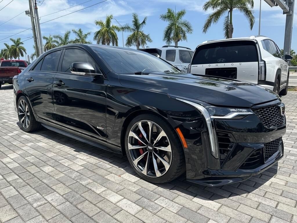 2023 CADILLAC CT4