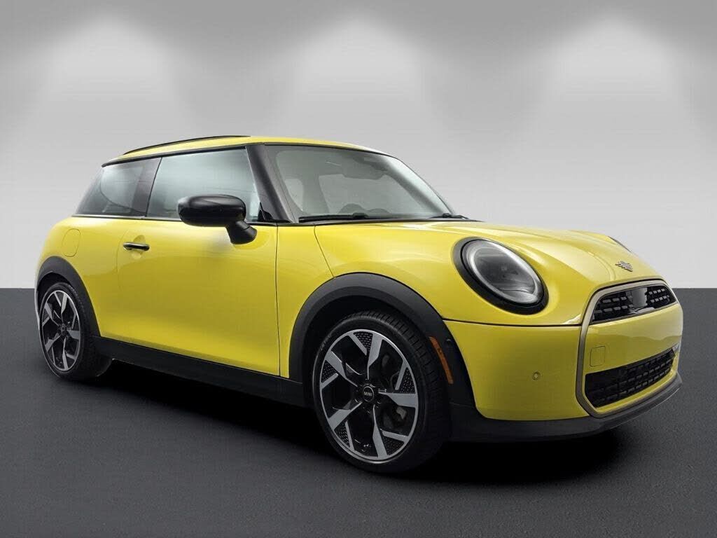 2025 MINI Hardtop