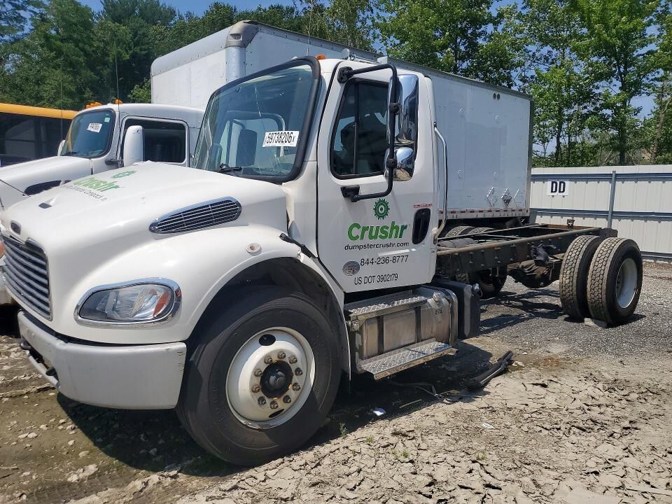 2022 FREIGHTLINER M2