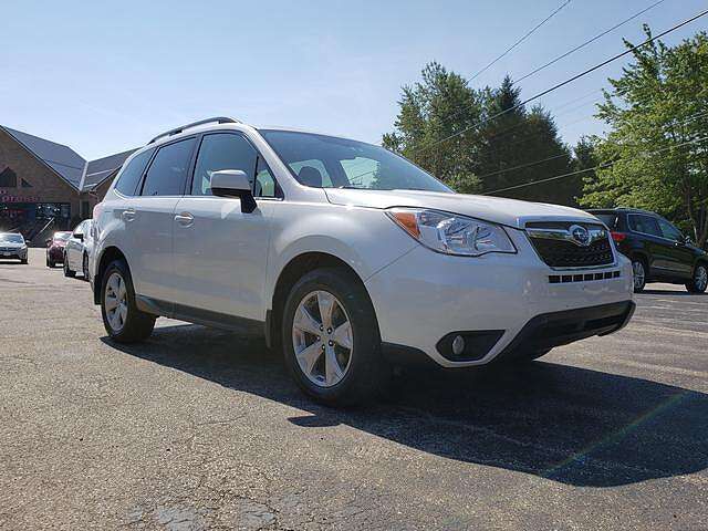 2015 SUBARU Forester
