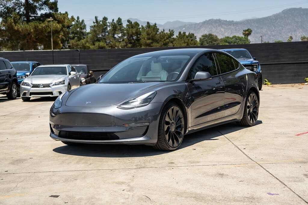 2023 TESLA Model 3