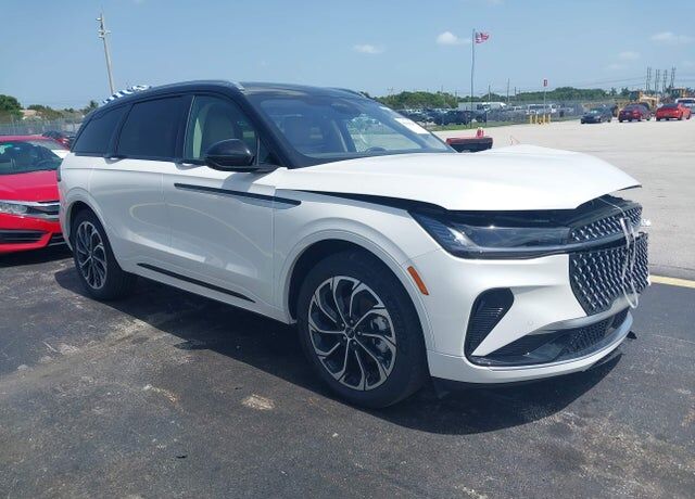2025 LINCOLN Nautilus