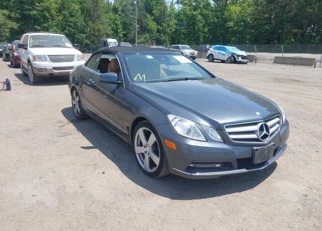 2013 MERCEDES-BENZ E-Class
