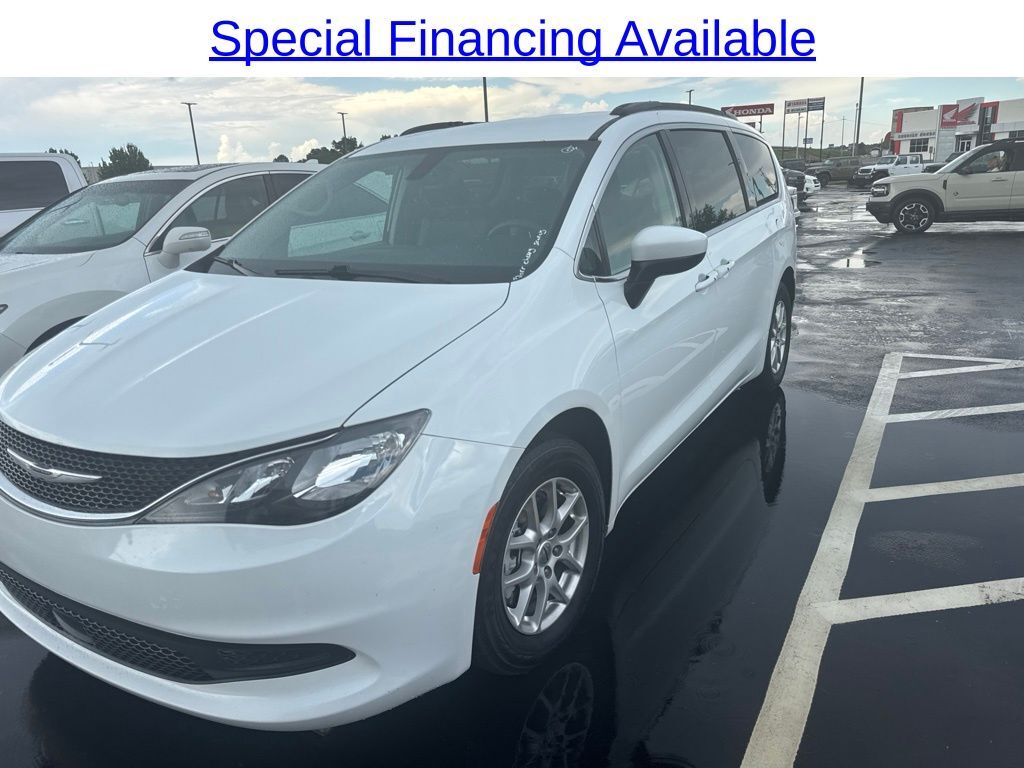 2021 CHRYSLER Voyager