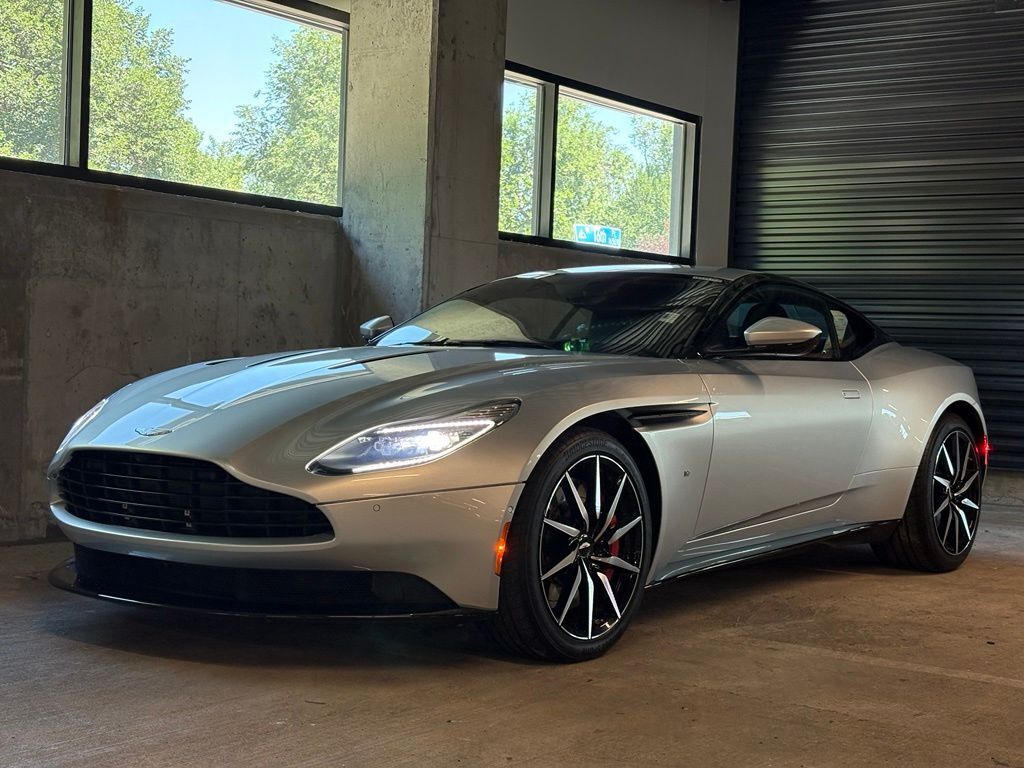 2017 ASTON MARTIN DB11
