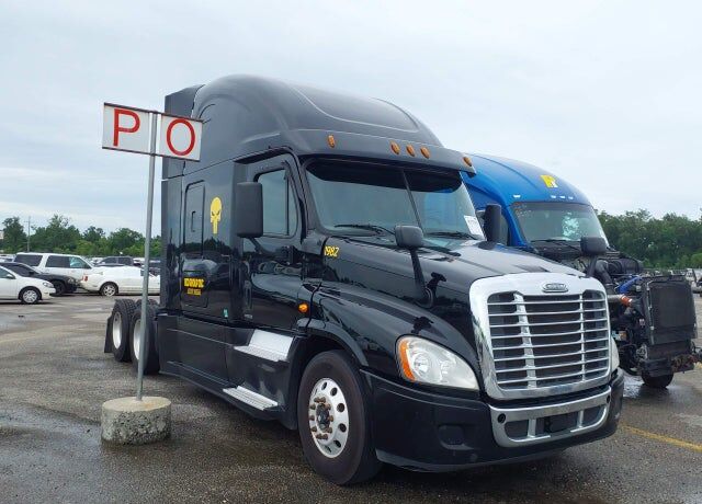 2017 FREIGHTLINER Cascadia