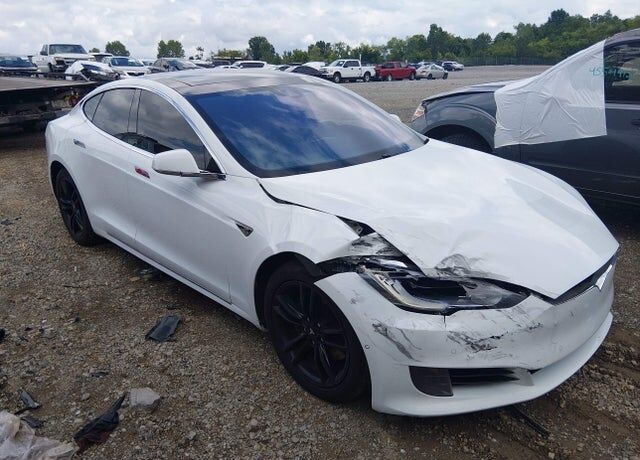 2016 TESLA Model S