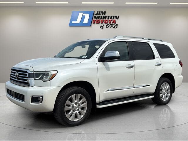 2020 TOYOTA Sequoia