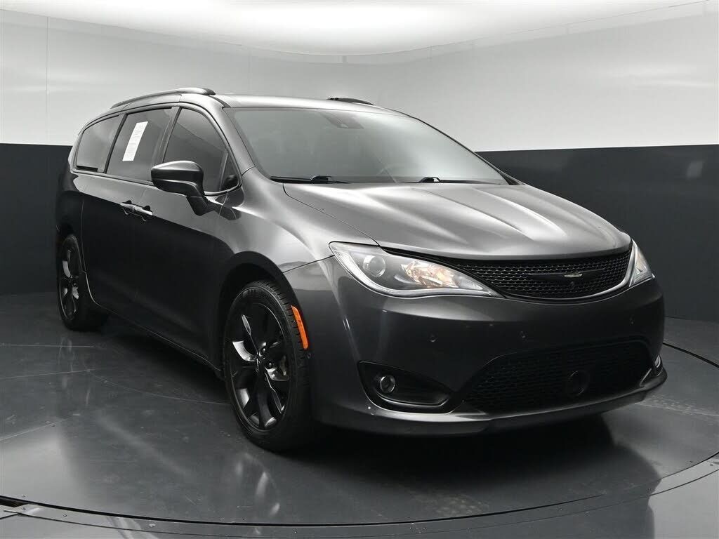 2019 CHRYSLER Pacifica