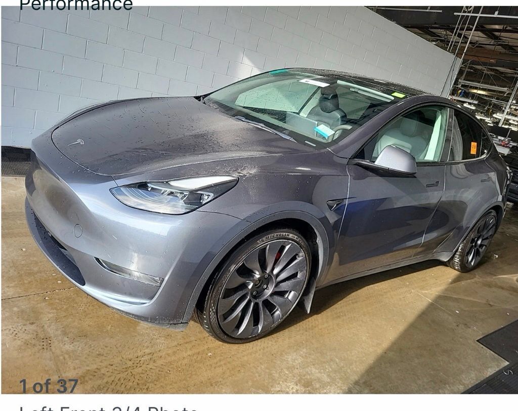 2023 TESLA Model Y