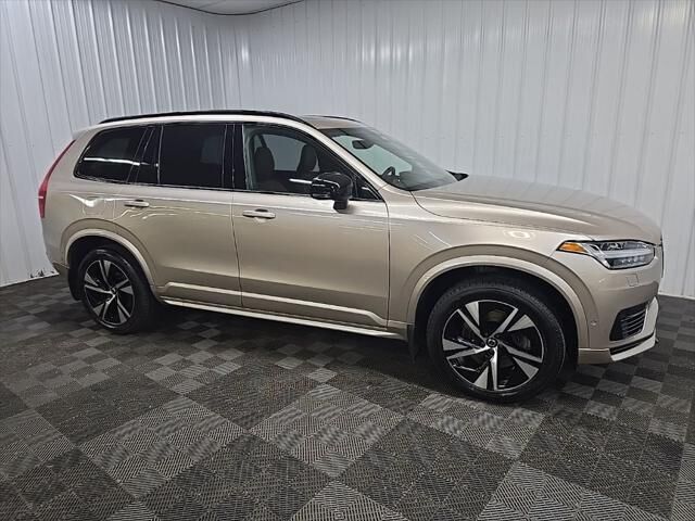2023 VOLVO XC90