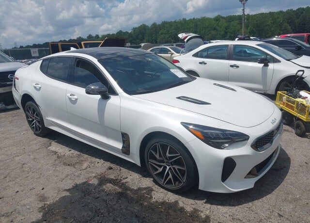 2023 KIA Stinger