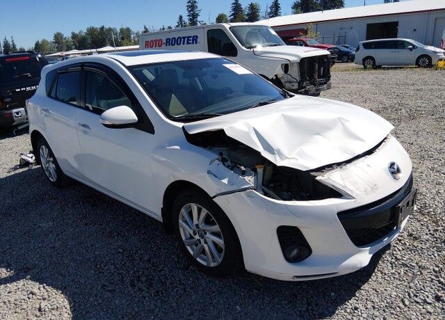 2013 MAZDA Mazda3