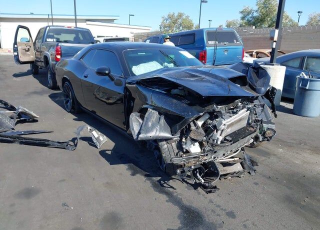 2016 DODGE Challenger