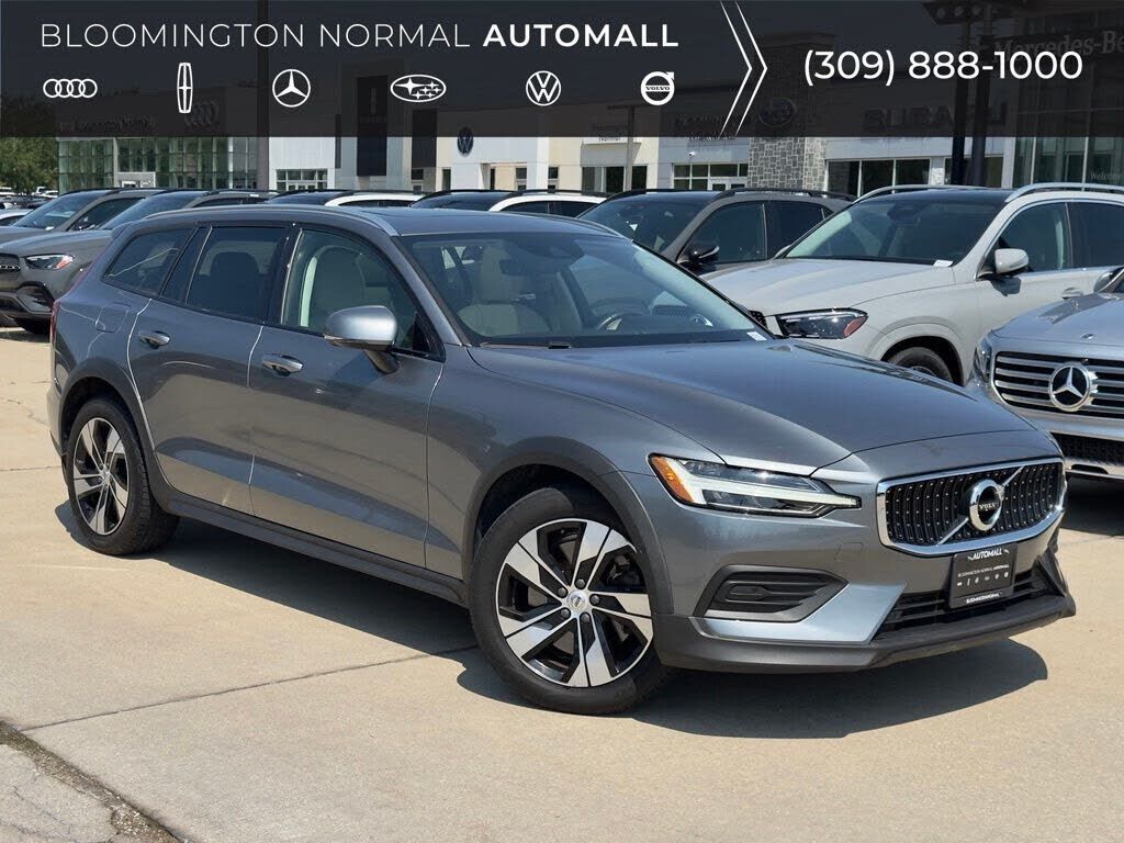 2020 VOLVO V60CC