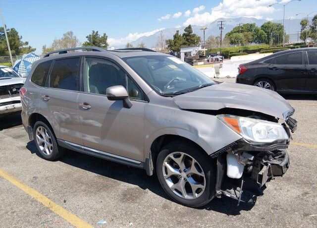 2015 SUBARU Forester