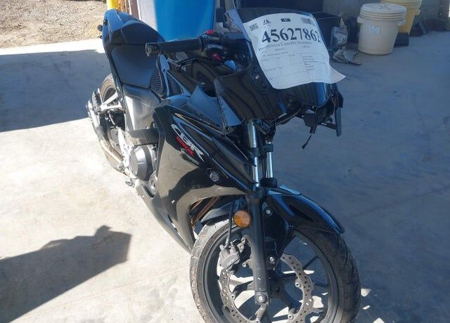 2015 HONDA CB